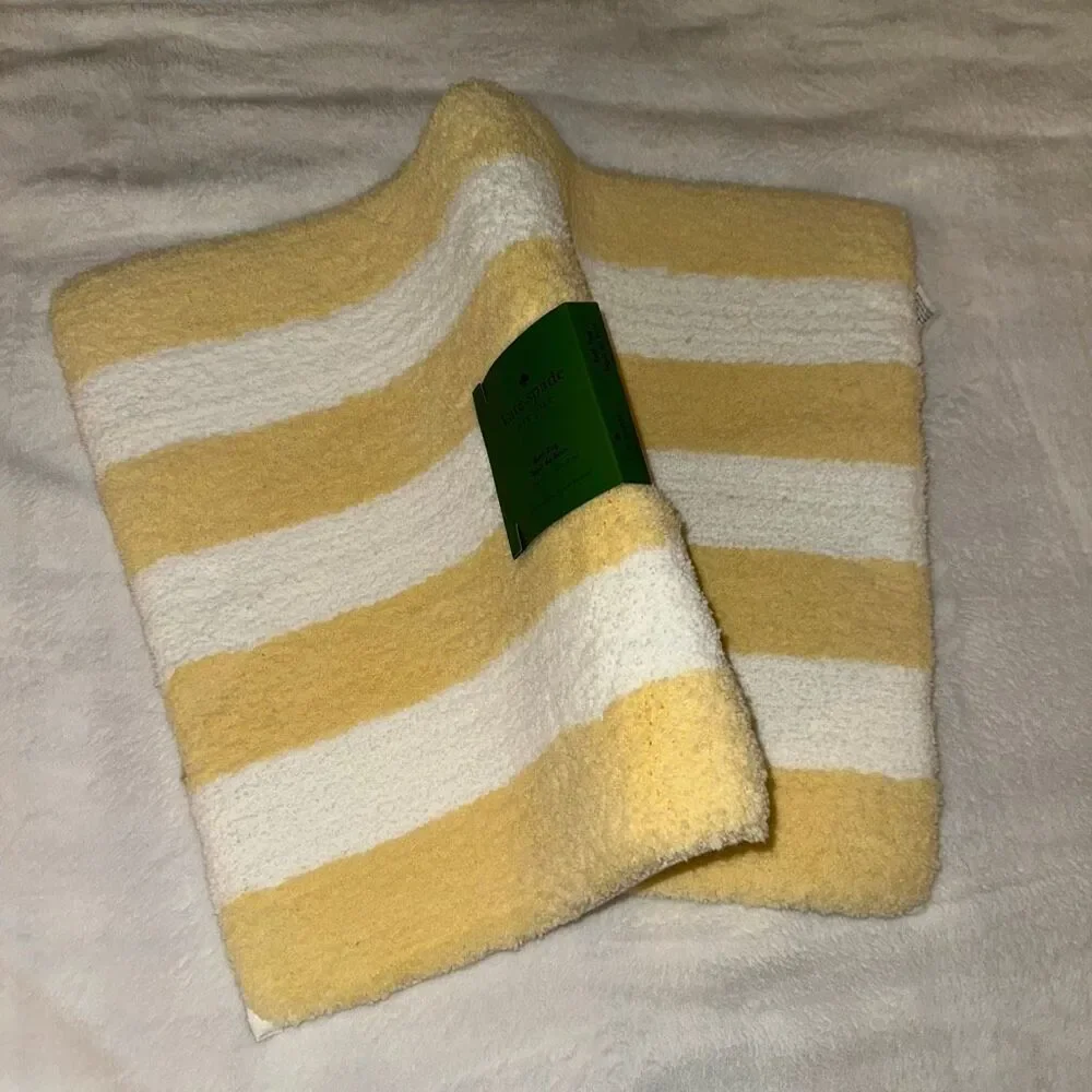 Kate Spade Bathroom Rug Bathmat Light Yellow White Polka Dots 17x24” NWT